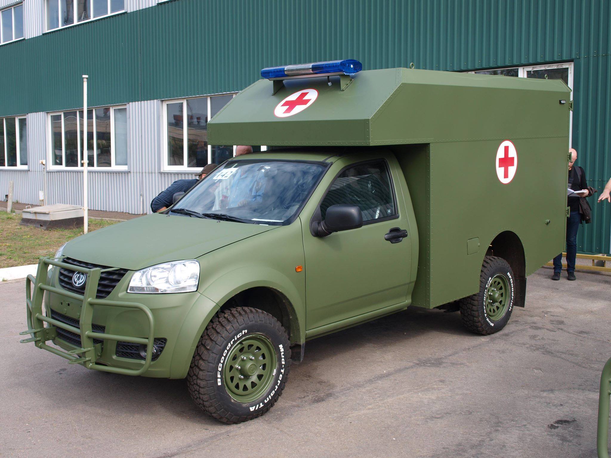 Украинскую армию хотят оперативно перевести на машины отечественного производства 1