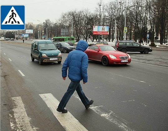 Юристы рассказали, как пешеходы могут лишить водителя «прав» 1
