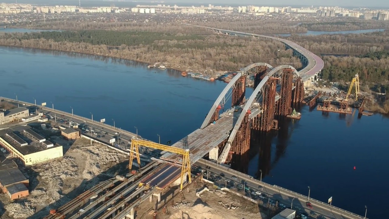 Стали известны сроки запуска платного моста в Киеве 1