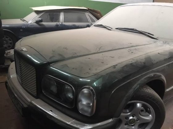 В Украине «пустили с молотка» министерский Bentley 1