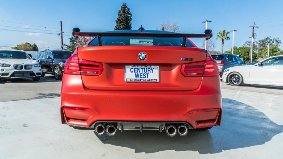 Единственный в мире «30-летний» BMW M3 выставили на торги 2