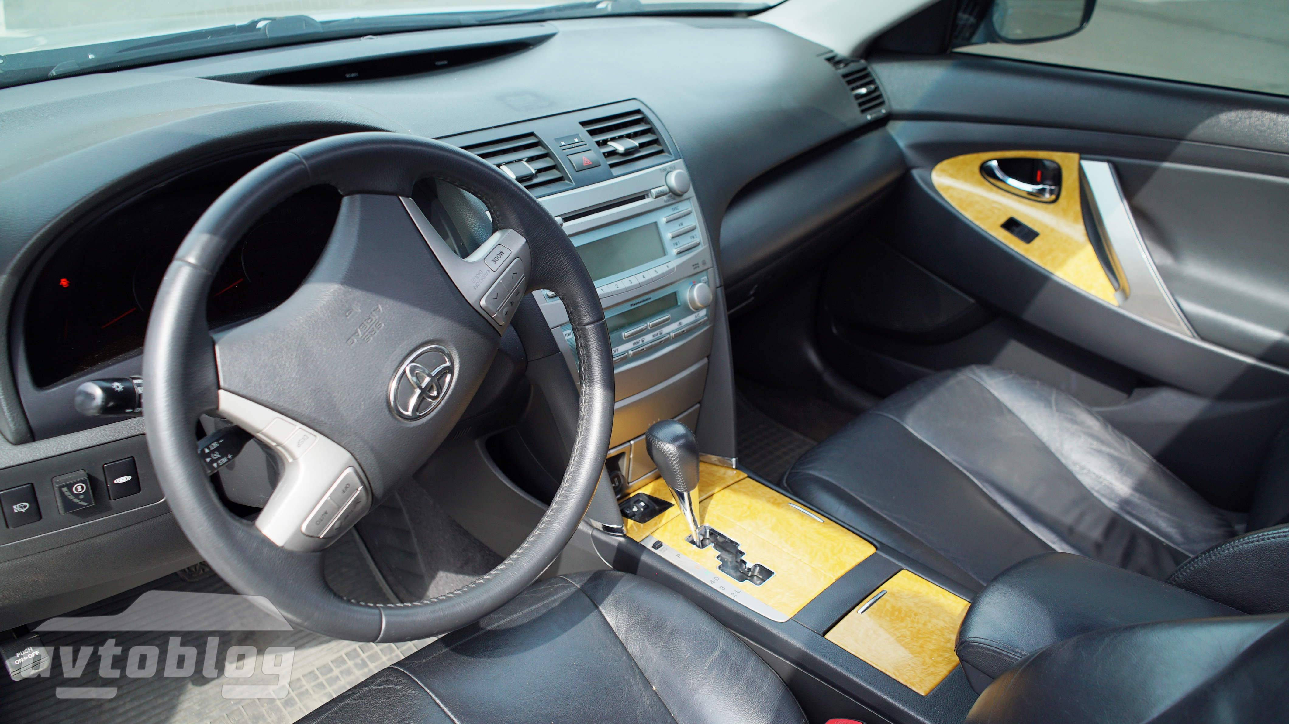 «Легенда или мечта?»: тест-драйв Toyota Camry XV40 8