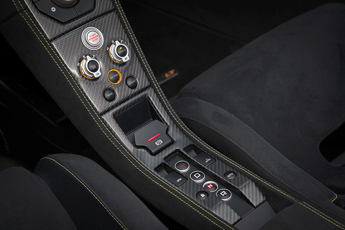 «Мощный и вызывающе красивый»: тест-драйв McLaren 675LT Spider 5