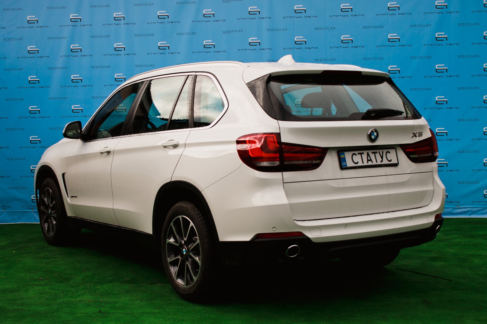 «Немецкая сдержанность»:тест-драйв BMW X5 2