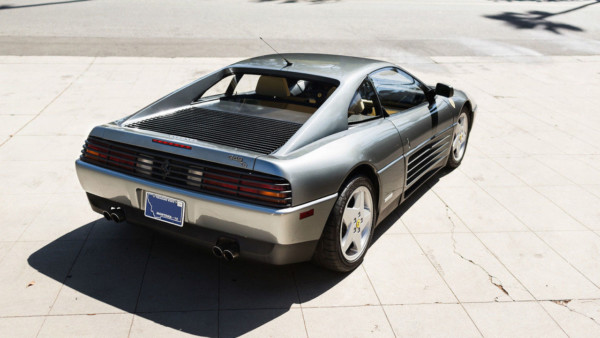 Ferrari 1990 года выставили на аукцион 2
