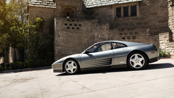 Ferrari 1990 года выставили на аукцион 1
