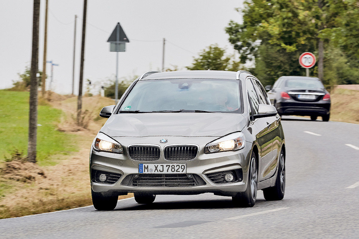 «Дорога рассудит»: тест-драйв BMW 2 и BMW M5 2