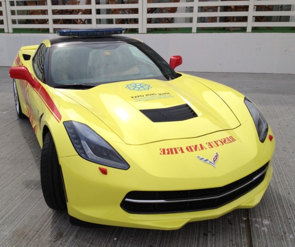 Суперкар Chevrolet Corvette Stingray установил рекорд скорости среди пожарных автомобилей 1