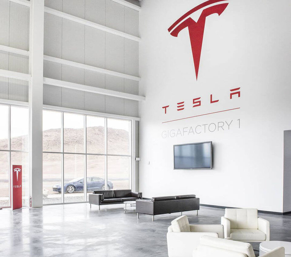 Компания Tesla ускорила темпы строительства «гигафабрики» 2