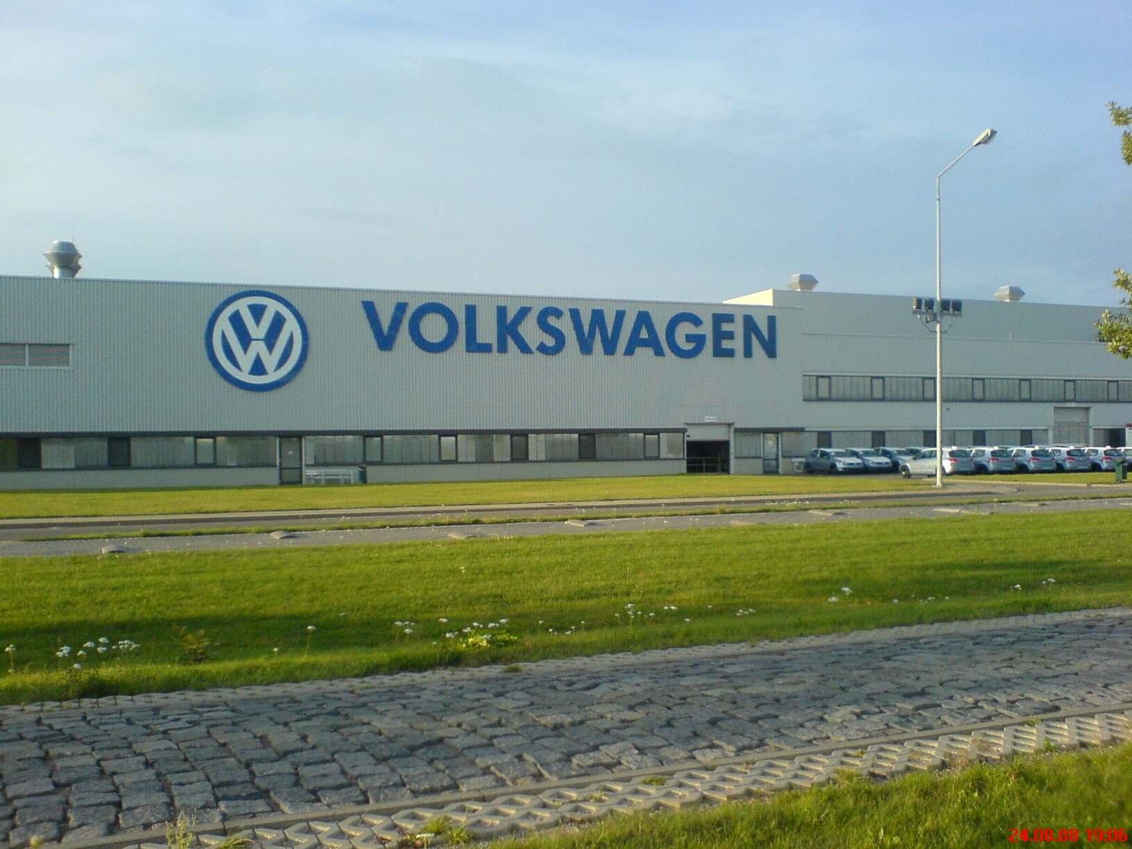 Несмотря на участие в «дизельгейте», Volkswagen – лидер продаж в Германии 1
