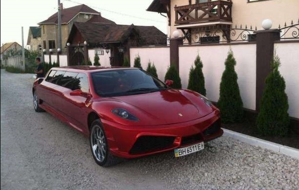 В Украине засветился уже второй по счету лимузин Ferrari 1