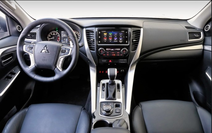 «Проверка бездорожьем»: тест-драйв нового Mitsubishi Pajero 1