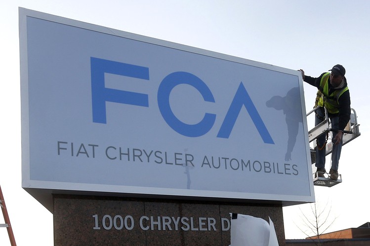 Компания Fiat-Chrysler отзывает более 83 тыс автомобилей 1
