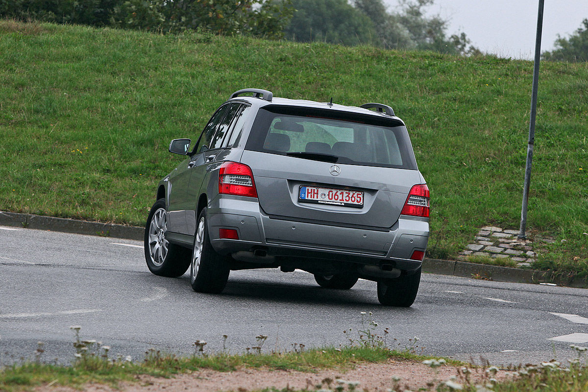 «Немец с пробегом»: тест-драйв Mercedes GLK 2