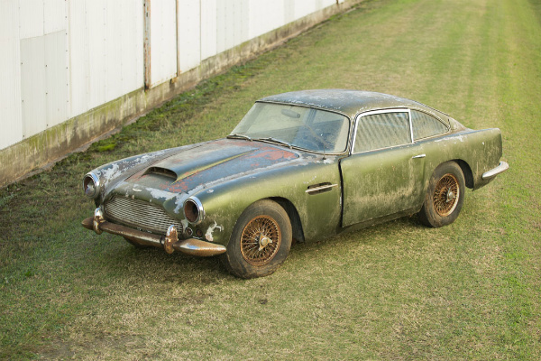 Простоявший полвека в лесу Aston Martin продадут на аукционе 1