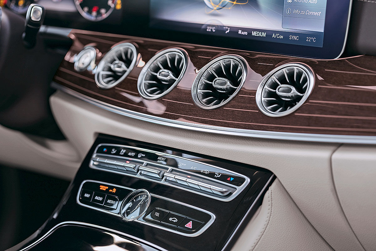 «Элегантность и роскошь»: тест-драйв Mercedes E-Class Coupе 3