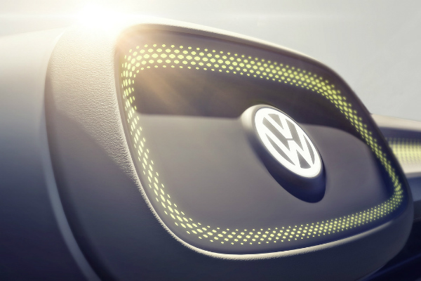 Volkswagen привезет в Детройт электрический минивэн 1