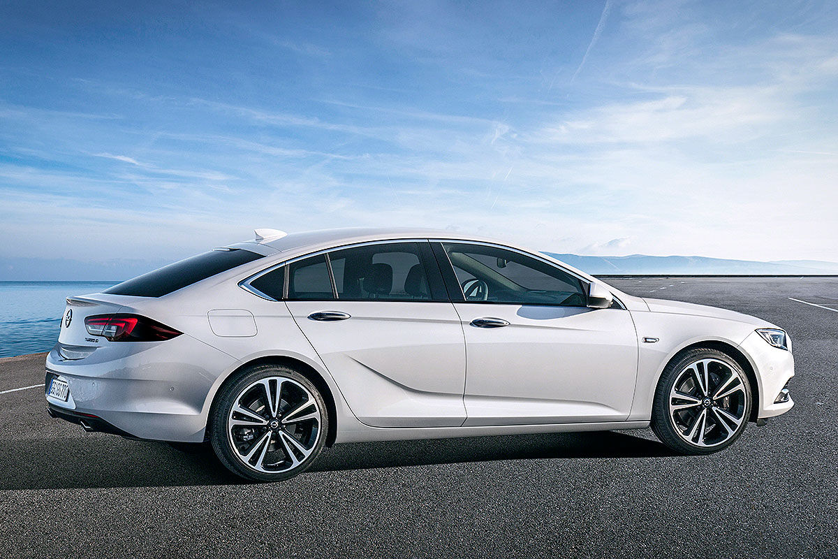 «Стремление к вершинам»: обзор новой Opel Insignia 6