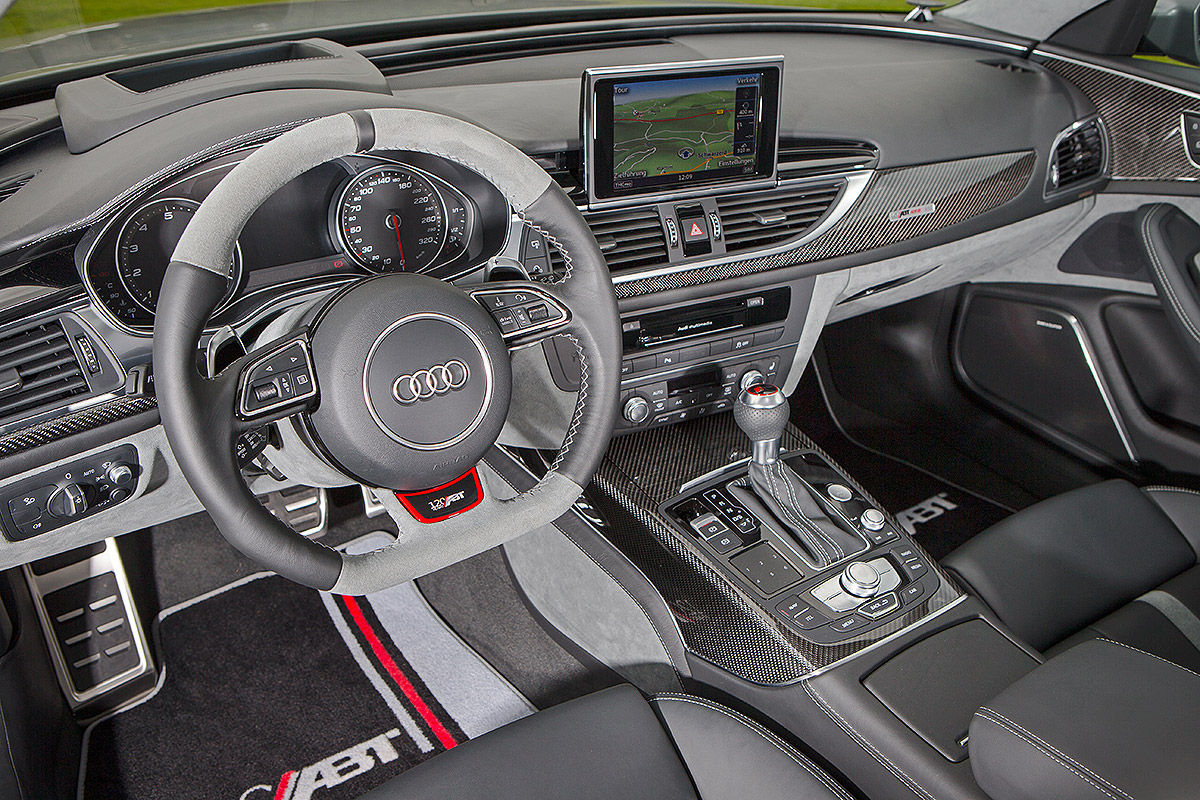 «735 лошадей под капотом»: тест-драйв Audi RS6 5