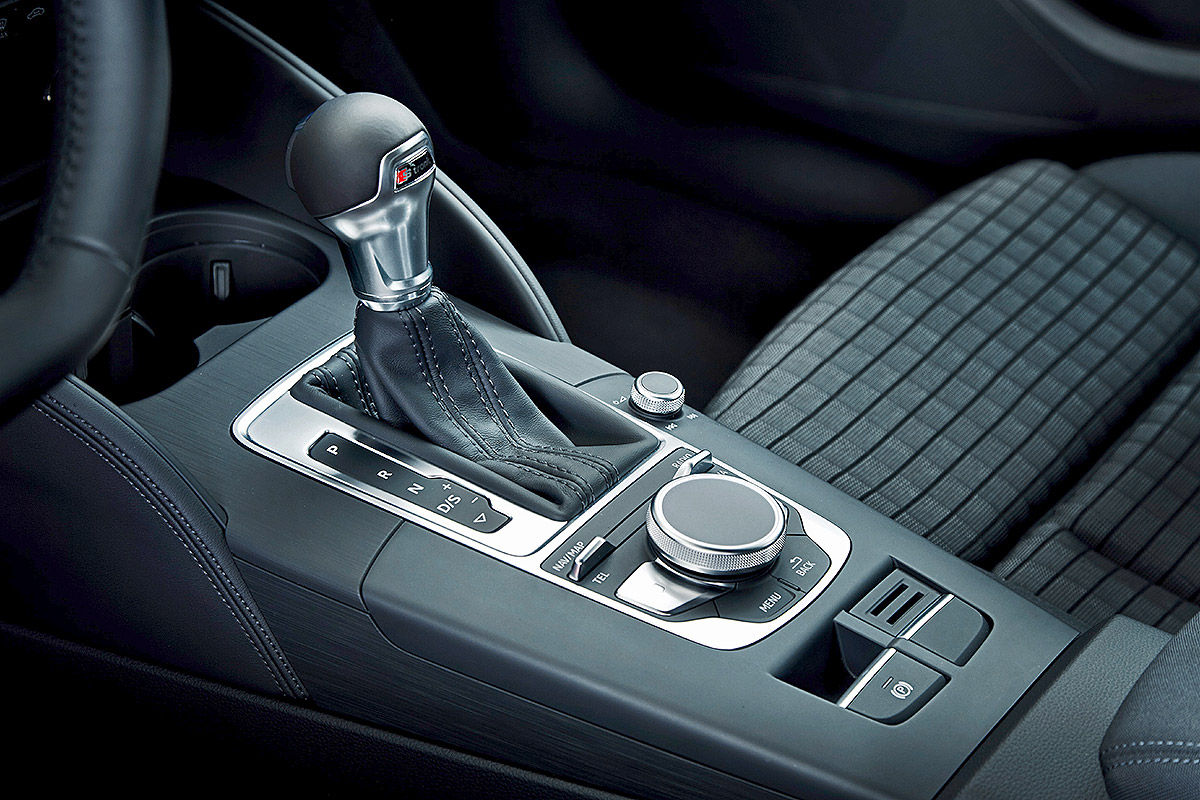 «Слушая дорогу»: тест-драйв обновленного Audi A3 4