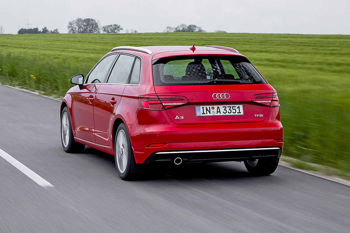 «Слушая дорогу»: тест-драйв обновленного Audi A3 3