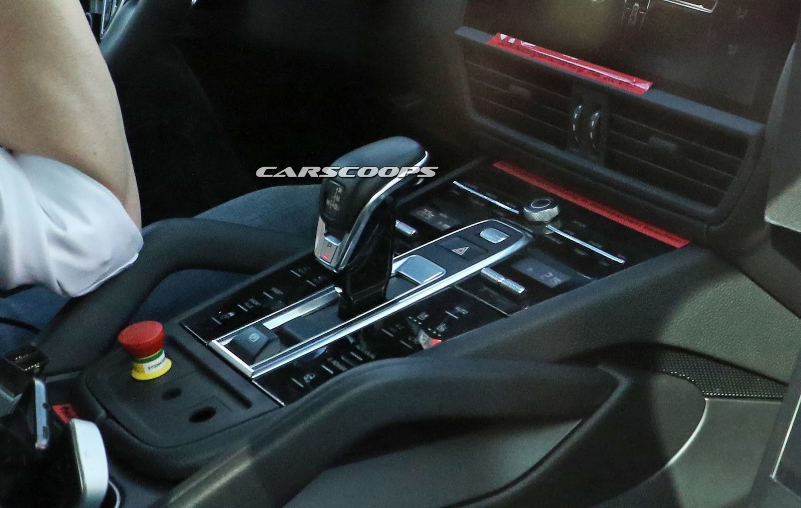 Новый Porsche Cayenne: сенсоры вместо кнопок 3