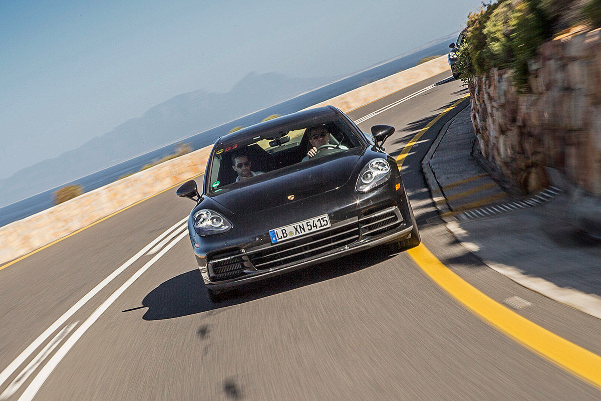 «Изящный и проворный»: тест-драйв нового Porsche Panamera 6