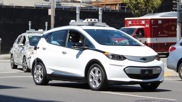 Компания Chevrolet тестирует «беспилотный» электромобиль 1