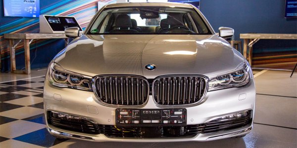 Первый беспилотный автомобиль BMW оказался «очень даже ничего» 1
