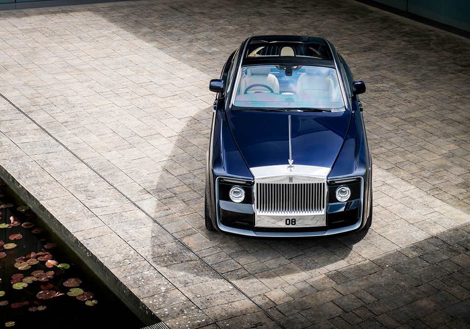 Марка Rolls-Royce презентовала «самую дорогую новую машину в мире» 1