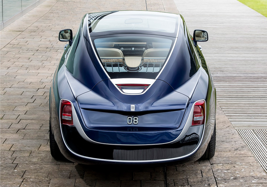 Марка Rolls-Royce презентовала «самую дорогую новую машину в мире» 2