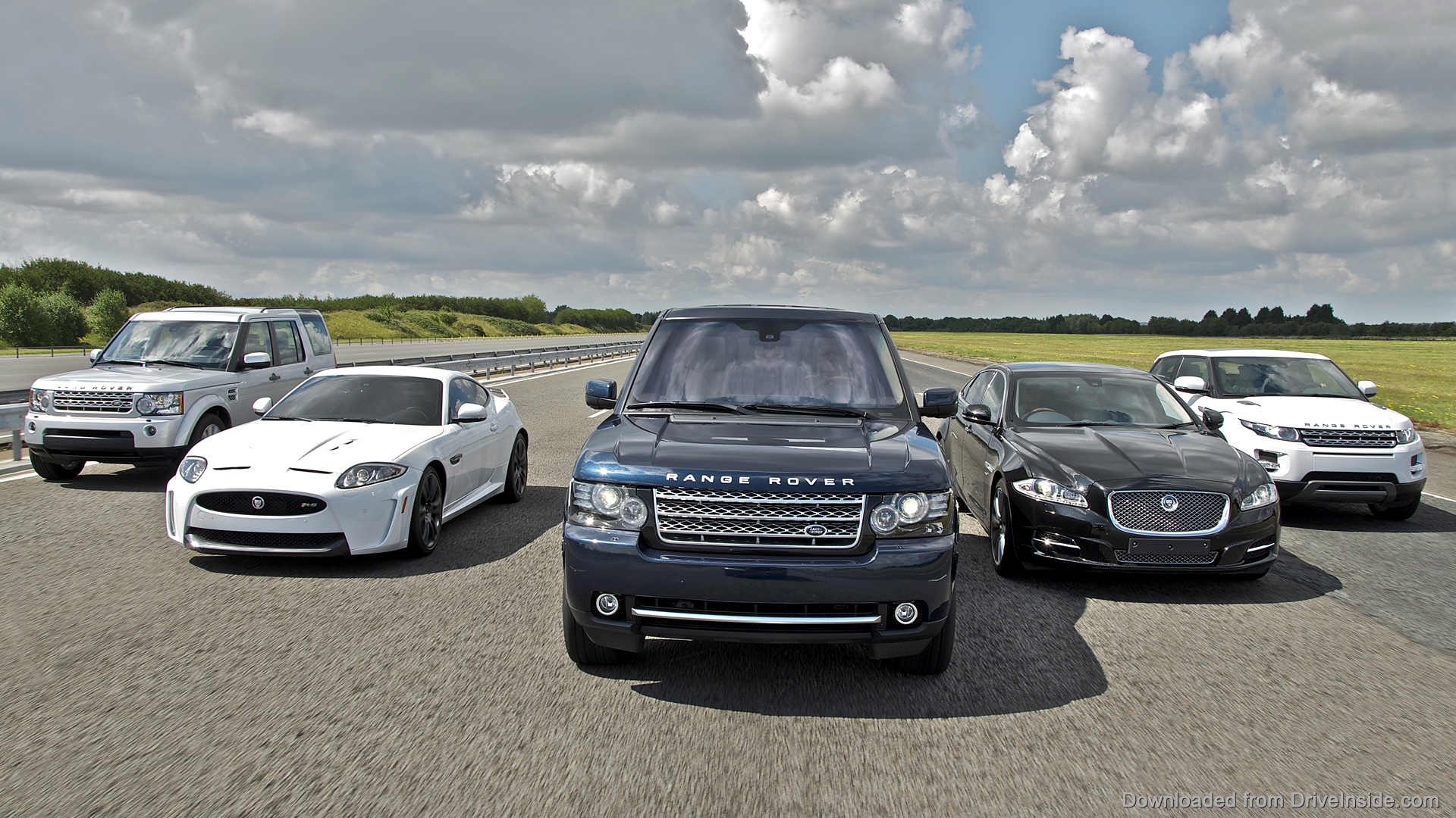Jaguar Land Rover отчитался о рекордных за 100 лет продажах 1