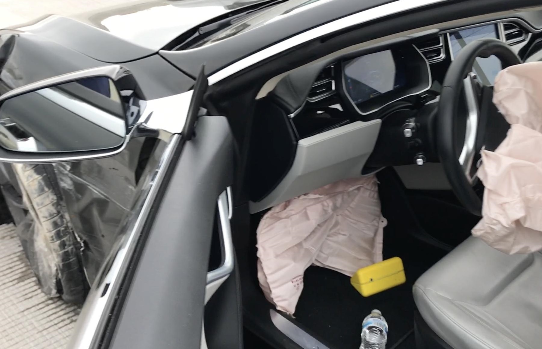 Американцы подали в суд на Tesla из-за «сырого» автопилота 4