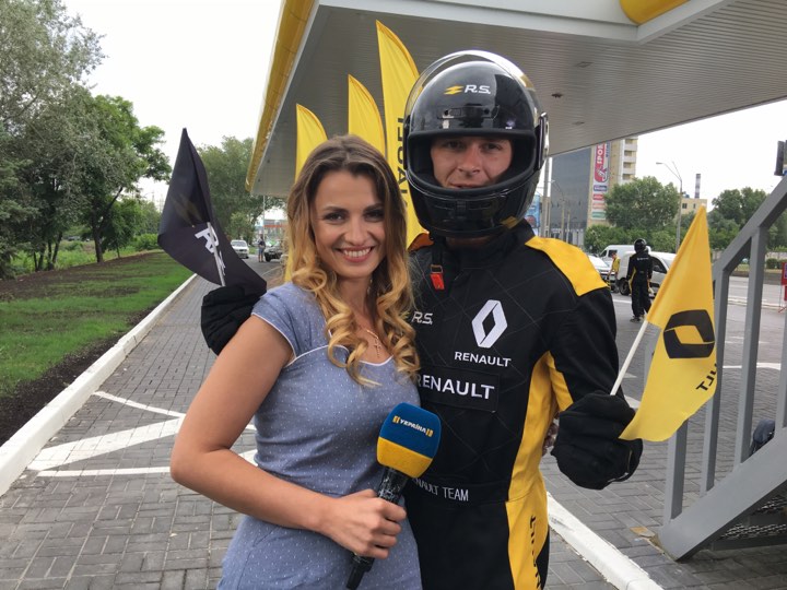Renault предлагает киевлянам почувствовать драйв Формулы 1 1