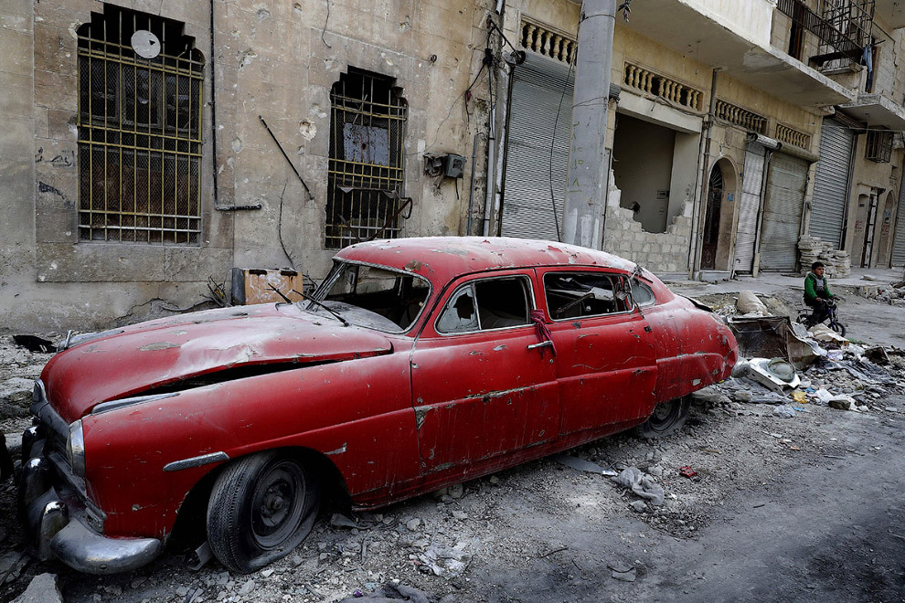 Известная коллекция машин исчезла под обломками Алеппо 3