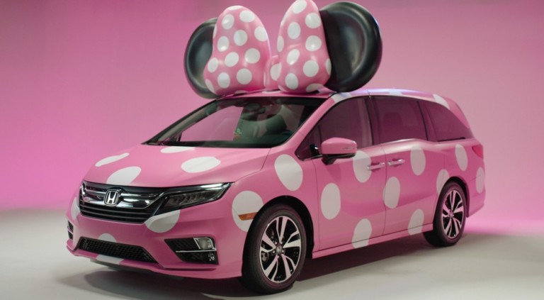 «Так мило»: новый Honda Odyssey «нарядили в Минни Мауса» 1