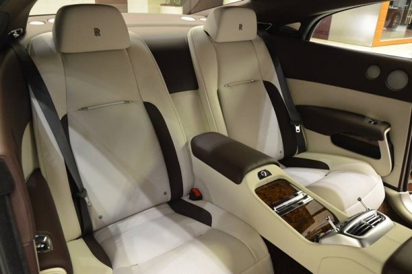 Марка Rolls-Royce создала модель Wraith только для «восточных» клиентов 3