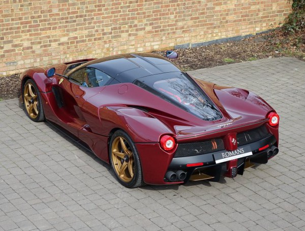 На аукцион выставили Ferrari «с золотыми дисками» 2