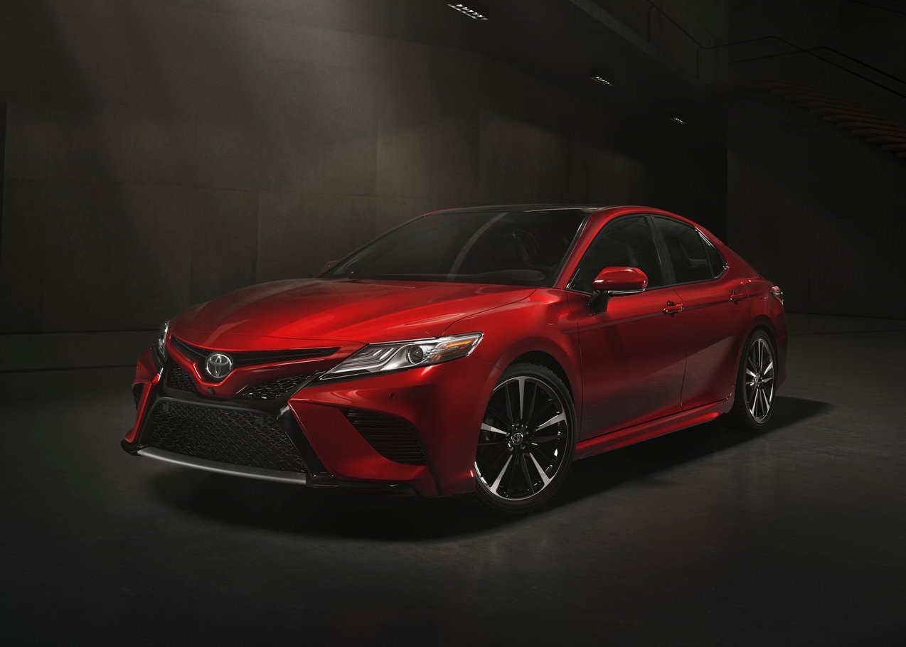 Новая Toyota Camry сможет «писать sms» своему владельцу 1