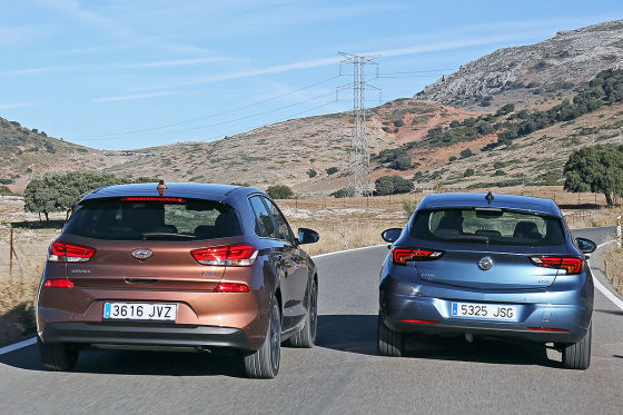 «Дорожный батл»: Hyundai i30 «против» Opel Astra 2