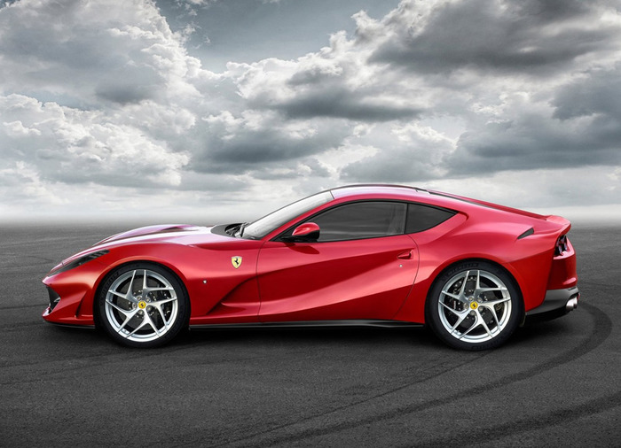 Ferrari показала преемника модели F12 berlinetta 1