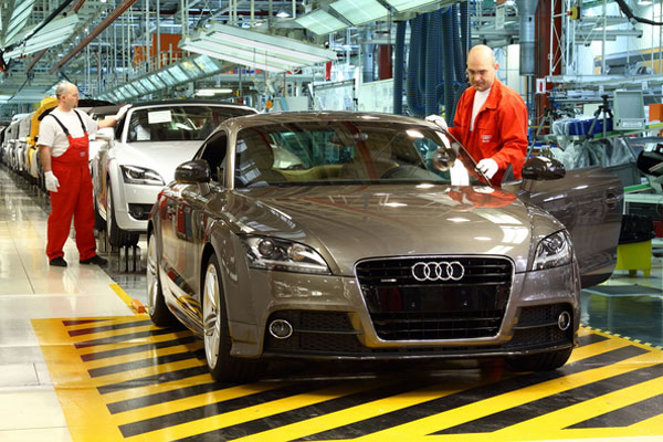 Завод Audi устроил забастовку 1