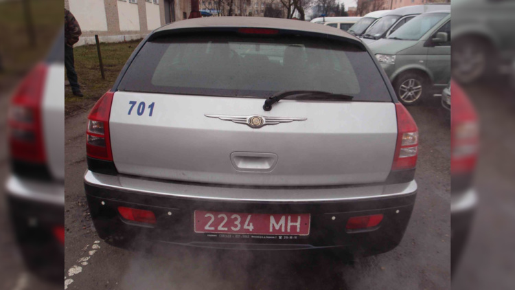 Уникальный Chrysler Александра Лукашенко продают по цене «Ланоса» 2