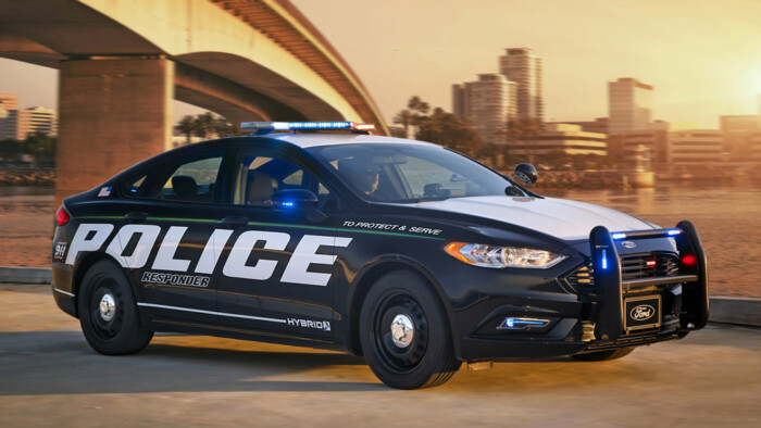 Ford может прекратить производство полицейских авто 1