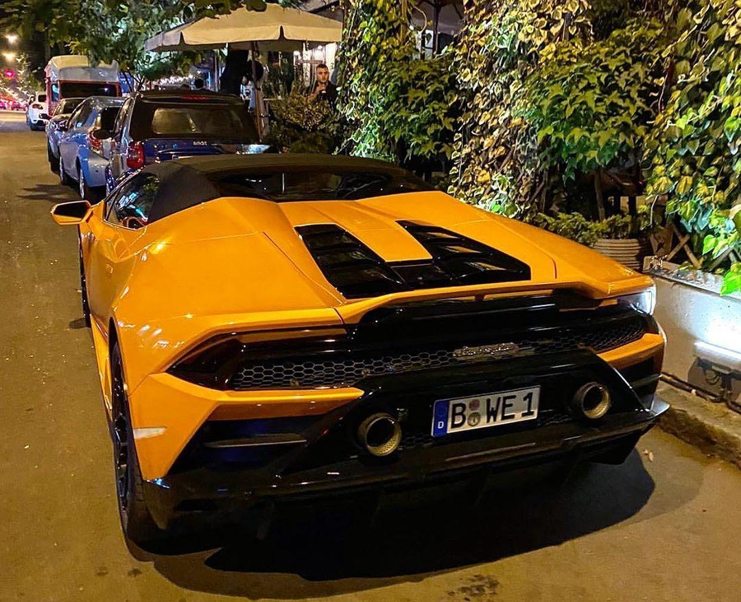 В Украине объявился новейший суперкар Lamborghini 1