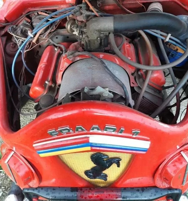 Старенький «Запорожец» превратили в болид Ferrari 3