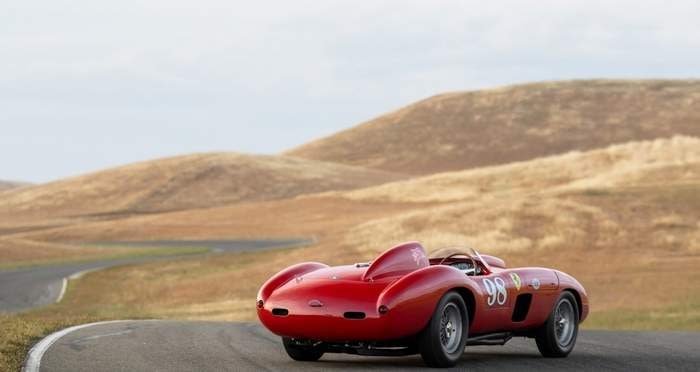 Один из двух уникальных Ferrari 1955 года продали за $22 миллиона 2