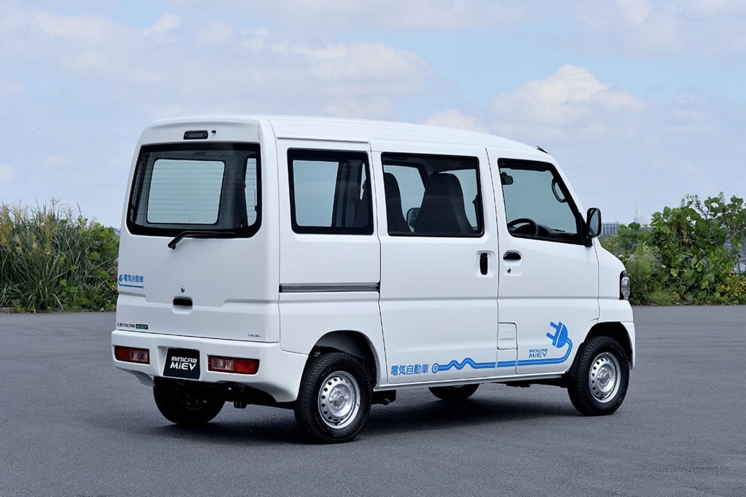 Mitsubishi решили вернуть на конвейер модель Minicab MiEV - самый доступный электрокар марки 2