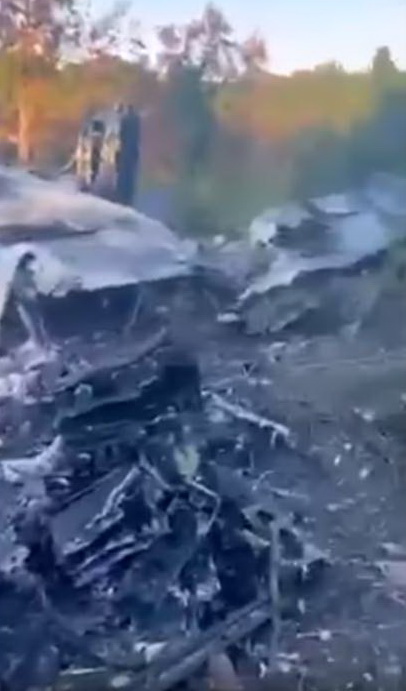 ВСУ показали сбитый бомбардировщик российских оккупантов 1