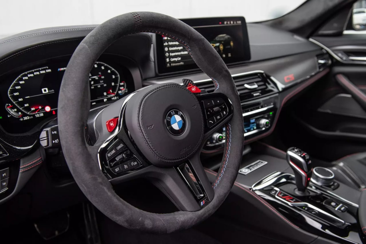 В Германии представили  модернизированный  888-сильный BMW M5 CS  3